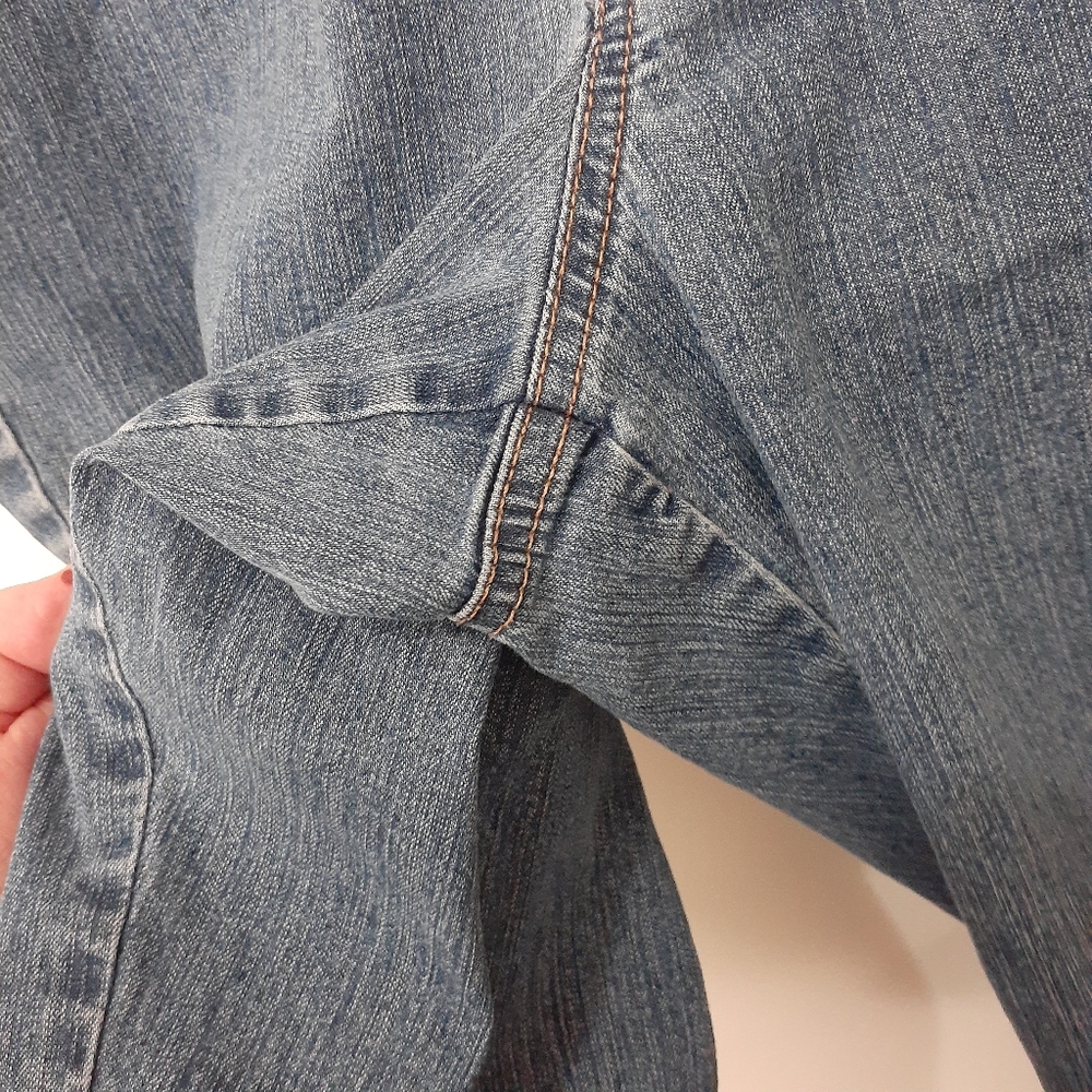 BANDOLINO Blue Jean Capri Shorts Women Size 12 - Picture 2 of 10